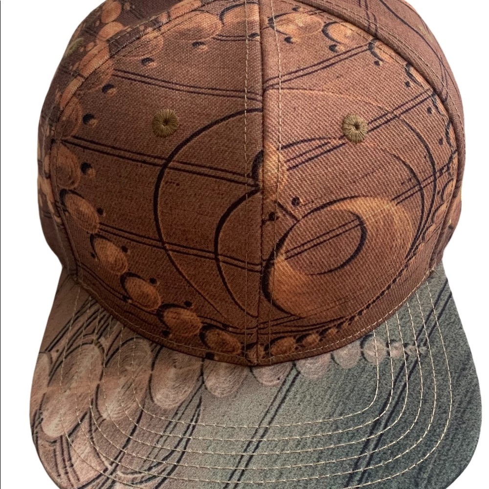 Crop Circle SnapBack 👽 - Picture 4 of 7